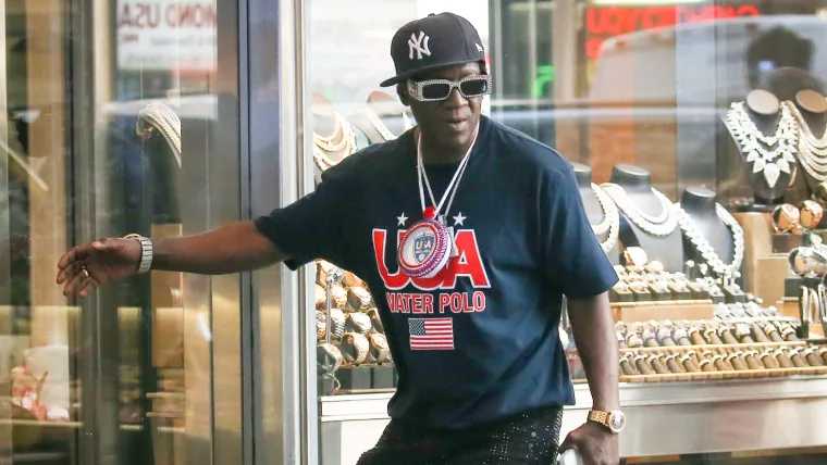 US Women’s Hockey Team Chooses Flavor Flav Vegas Party Over White House