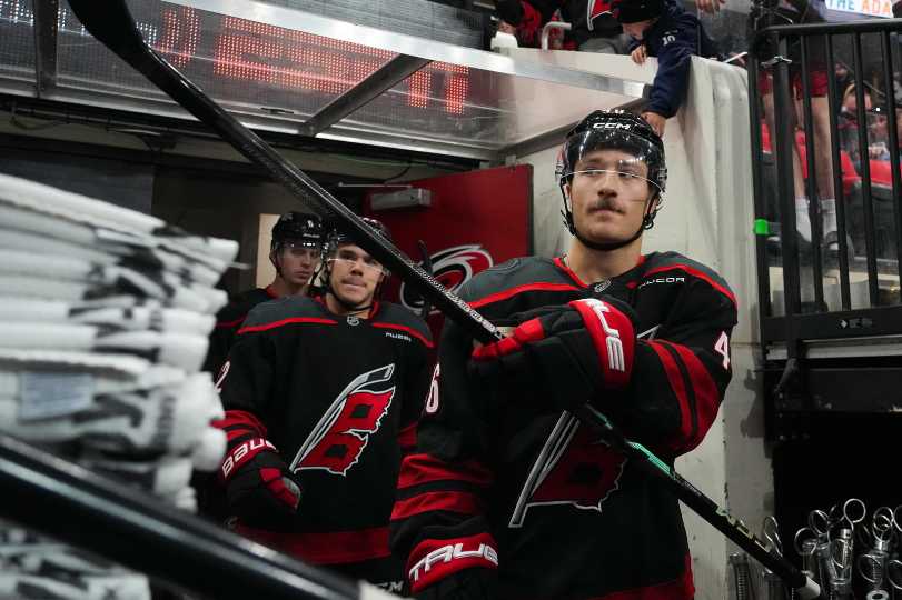 5-Foot-8 Justin Robidas Scores 47 AHL Points, NHL Debut Goal